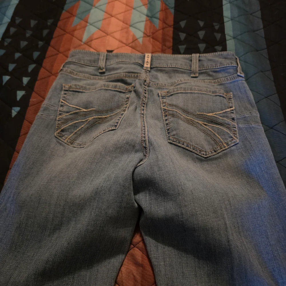 Ariat Light Blue Boot Cut Jeans 29 Long - Picture 4 of 4